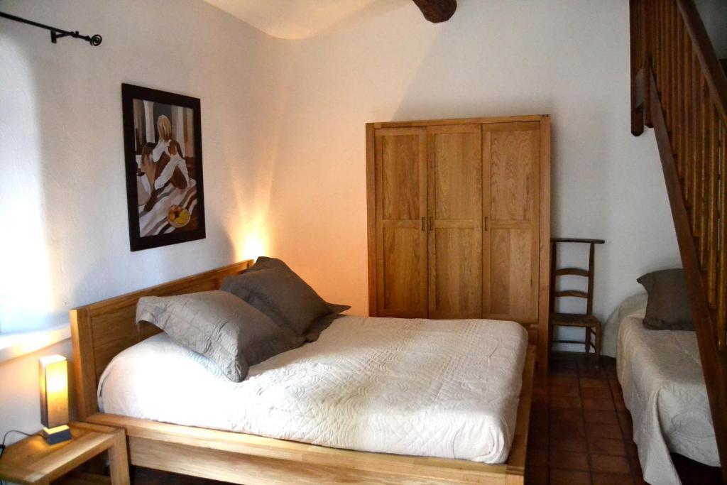 Auberge D'Anais Entrechaux Esterno foto